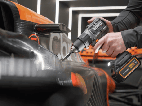 KIT McLaren XR 18V-Taladro Percutor+Atornillador Impacto + 2 baterías Li-Ion 5Ah+maletín TSTAK - Imagen 3